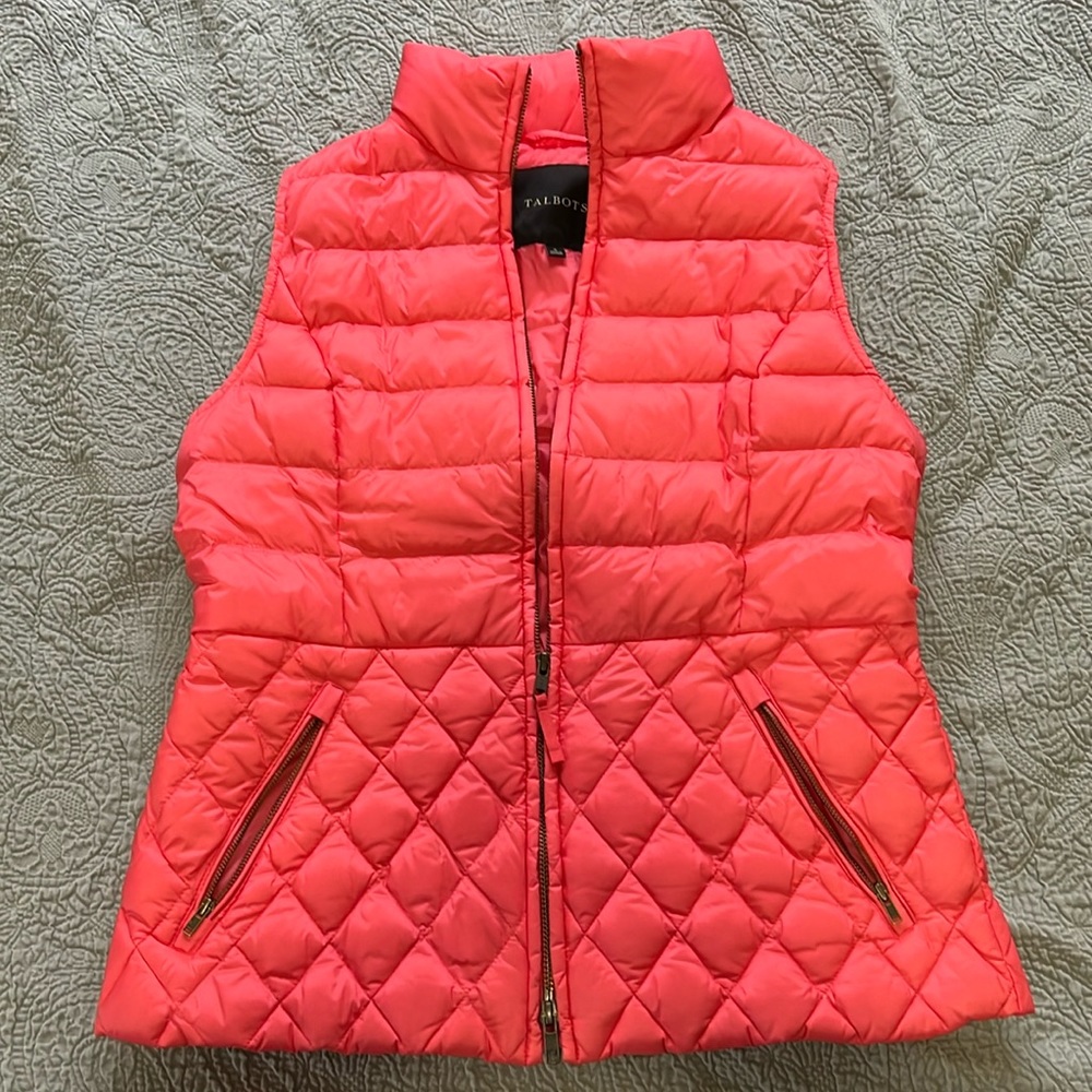 Talbots pink puffer vest size S, Down fill with Nylon outter